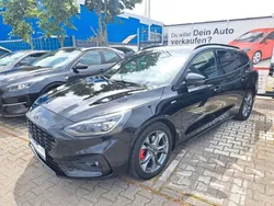 Schwarz Gebraucht 2020 Ford Focus ST-Line X Kombi | 20.990 € (Fairer Preis)