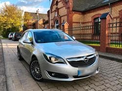 Gold Gebraucht 2016 Opel Insignia Sport Limousine | 5.999 € (Fairer Preis)