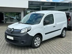 Weiß (mineral weiss) Gebraucht 2018 Renault Kangoo Van / Kleinbus | 14.994 € (Teuer)