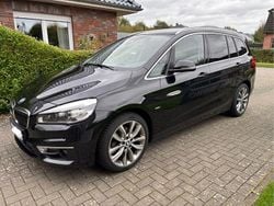 Schwarz Gebraucht 2016 BMW 218 Gran Tourer Luxury Line Van / Kleinbus | 16.300 € (Guter Preis)