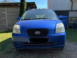 Blau Gebraucht 2004 Kia Picanto EX Kleinwagen | 2.000 € (Etwas zu teuer)