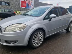 Silber Gebraucht 2008 Fiat Linea Limousine | 2.455 €