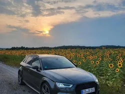 Grau Gebraucht 2019 Audi S3 Kleinwagen | 35.000 € (Etwas zu teuer)