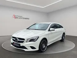 Calcitweiss/zirrusweiss Gebraucht 2015 Mercedes CLA180 Urban Limousine | 12.980 € (Guter Preis)