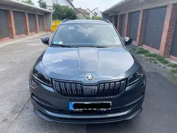Grau Gebraucht 2020 Skoda Karoq Drive SUV | 23.800 € (Fairer Preis)