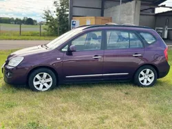 Violett Gebraucht 2009 Kia Carens Van / Kleinbus | 2.400 € (Guter Preis)