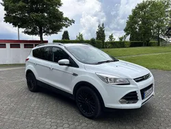 Weiß Gebraucht 2013 Ford Kuga Individual SUV | 7.000 € (Superpreis)