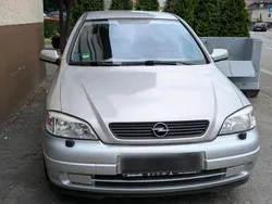 Grau Gebraucht 2000 Opel Astra Limousine | 990 € (Guter Preis)