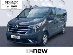 Städtisches grau Gebraucht 2024 Renault Trafic Life Van | 41.990 € (Teuer)