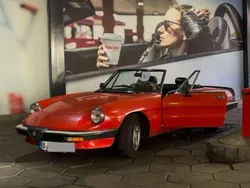Rot Gebraucht 1985 Alfa Romeo Spider Cabrio | 8.999 €