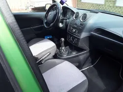 Grün Gebraucht 2006 Ford Fiesta Kleinwagen | 1.950 € (Fairer Preis)