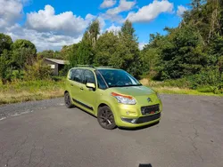 Grün Gebraucht 2010 Citroën C3 Picasso Van / Kleinbus | 3.490 € (Fairer Preis)