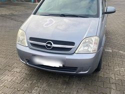 Grau Gebraucht 2003 Opel Meriva Van / Kleinbus | 300 € (Superpreis)