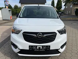 Weiß Gebraucht 2021 Opel Combo Life Edition Van / Kleinbus | 14.850 € (Guter Preis)