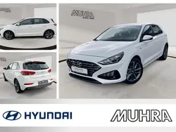Weiß Neu 2024 Hyundai i30 Trend Limousine | 22.789 € (Fairer Preis)