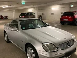 Silber Gebraucht 2004 Mercedes SLK230 Edition Cabrio | 4.900 €
