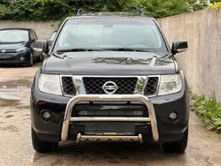 Schwarz Gebraucht 2010 Nissan Pathfinder SUV | 9.990 € (Superpreis)