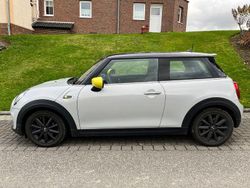Grau Gebraucht 2020 Mini Cooper SE Kleinwagen | 16.300 € (Fairer Preis)