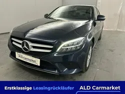 Lackierung: > cavansitblau Gebraucht 2019 Mercedes C180 Limousine | 20.480 € (Guter Preis)
