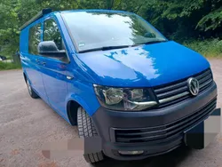 Blau Gebraucht 2018 VW T6 Van | 30.000 €