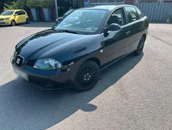 Schwarz Gebraucht 2003 Seat Cordoba Limousine | 2.500 € (Etwas zu teuer)