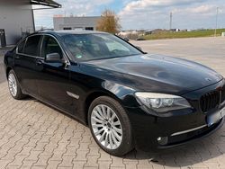Schwarz Gebraucht 2010 BMW 730 Comfort Edition Limousine | 10.700 €