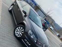 Braun Gebraucht 2011 VW Passat Limousine | 8.950 € (Fairer Preis)