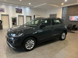 Grau Gebraucht 2021 VW T-Cross Style SUV | 16.985 € (Fairer Preis)