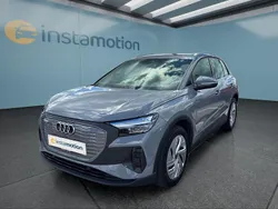 Grau Gebraucht 2022 Audi Q4 e-tron SUV | 24.649 € (Guter Preis)