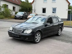 Schwarz Gebraucht 2006 Mercedes C220 Kombi | 2.300 € (Fairer Preis)