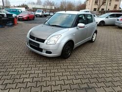 Silber Gebraucht 2006 Suzuki Swift Snow Kleinwagen | 2.550 € (Guter Preis)