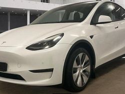 Weiß Gebraucht 2022 Tesla Model Y SUV | 31.750 € (Fairer Preis)