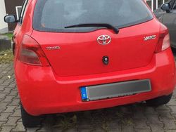 Rot Gebraucht 2007 Toyota Yaris Sol Limousine | 3.500 € (Fairer Preis)