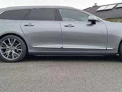 Grau Gebraucht 2017 Volvo V90 Inscription Kombi | 18.900 € (Etwas zu teuer)