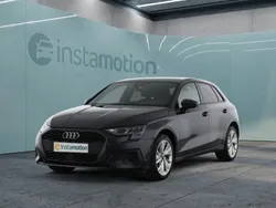 Grau Gebraucht 2021 Audi A3 Sportback Limousine | 24.709 € (Fairer Preis)