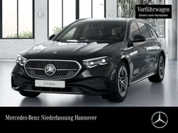 Obsidianschwarz Gebraucht 2025 Mercedes E200 AMG Kombi | 62.950 €