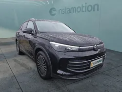 Schwarz Gebraucht 2024 VW Tiguan Life SUV | 35.790 € (Etwas zu teuer)