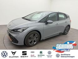 Vapor grau (grey), solid Gebraucht 2023 Cupra Born Kleinwagen | 26.300 € (Fairer Preis)