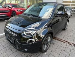 Schwarz Gebraucht 2022 Fiat 500e Cabrio | 18.900 € (Superpreis)