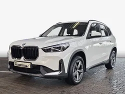 Weiß Gebraucht 2023 BMW X1 Shadowline SUV | 38.499 € (Guter Preis)