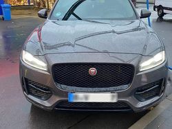 Grau Gebraucht 2017 Jaguar F-Pace R-Sport SUV | 16.500 € (Fairer Preis)