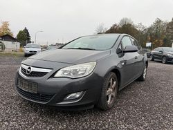 Grau Gebraucht 2012 Opel Astra Limousine | 2.999 € (Guter Preis)