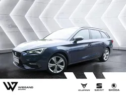 Grau Gebraucht 2023 Seat Leon 4Drive Limousine | 28.795 € (Etwas zu teuer)