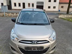 Silber Gebraucht 2013 Hyundai i10 Kleinwagen | 3.999 € (Fairer Preis)