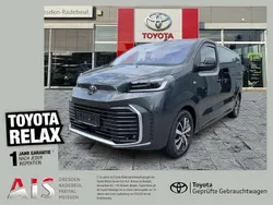 Titanium grey Gebraucht 2024 Toyota Proace Verso Team Kombi | 41.480 € (Guter Preis)