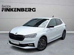 Moonweiss metallic moonweiss metallic Gebraucht 2023 Skoda Fabia Monte Carlo Limousine | 19.780 € (Fairer Preis)