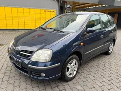 Blau Gebraucht 2006 Nissan Almera Tino Acenta+ Van / Kleinbus | 2.999 € (Fairer Preis)