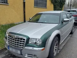 Silber Gebraucht 2007 Chrysler 300C Limousine | 4.300 € (Guter Preis)