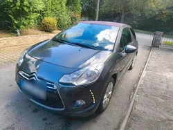 Grau Gebraucht 2013 Citroën DS3 Kleinwagen | 4.200 € (Fairer Preis)