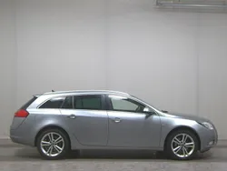 Silbersee metallic Gebraucht 2011 Opel Insignia Innovation Kombi | 1.690 € (Guter Preis)